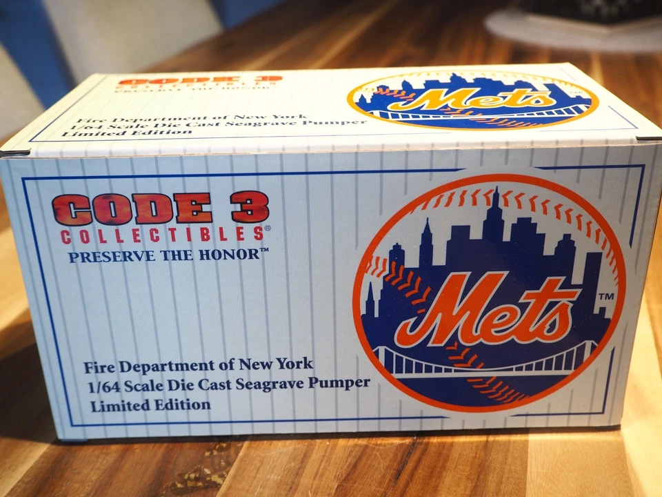 Code 3 FDNY 1:64 Limited Edt. Seagrave Pumper E 273 New York Mets !! - Bild 1 von 4