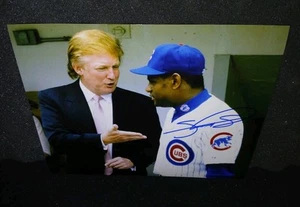 SAMMY SOSA AUTOGRAPHED SIGNED 8X10 PHOTO WITH COA - CHICAGO CUBS - Picture 1 of 2