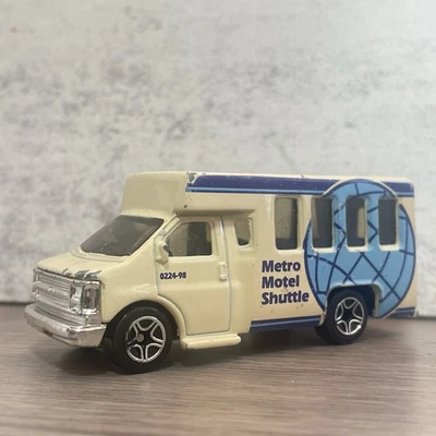 MATCHBOX CHEVY ÔNIBUS DE TRANSPORTE - FEITO NA CHINA - BEGE - 1998 - Imagem 1 de 4