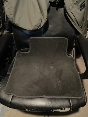 Alfombrillas traseras Chevrolet Impala 2014-2020 OEM  Foto 1 de 3