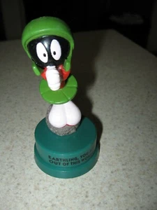 Vintage Marvin The Martian WB Looney Tunes 1994 BVC on base Cake Topper Applause - Picture 1 of 2