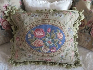 Aubusson style FRENCH COUNTRY Needlepoint Pillow Cover Victorian ROSES & SCROLLS - Picture 1 of 12