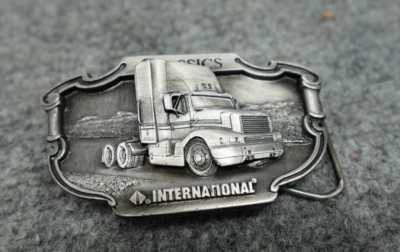 Semirremolque Internacional Hebilla de Cinturón Tractor 8300 Peltre Años 80 M-420 Licencia EE. UU. Foto 1 de 4