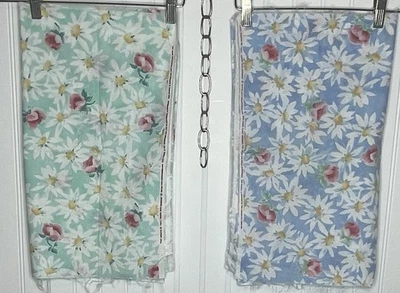 Tela de margaritas y rosebuds Daisy Kingdom 2 piezas de media yarda azul y verde Foto 1 de 4