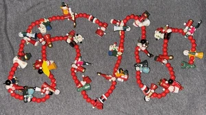Vintage Garland Wood WOODEN Bead Red Christmas Tree Snowman TV1 - Picture 1 of 4