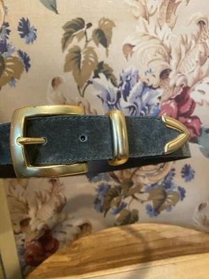 Cinturón de gamuza de cuero verde oliva mediano de colección años 80 90 EXPRESS Compagnie Internationale Foto 1 de 4