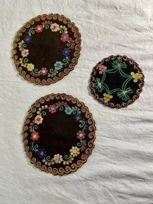 LOT 3 VTG Round Dollhouse Rugs Floor Coverings Embroidered Floral Mini 6 & 4 in. - Image 1 of 4