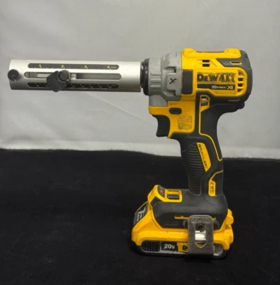 Dewalt DCE151TD1 20V MAX Cordless Cable Stripper - Image 1 of 4
