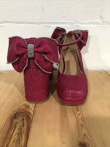 Torrid Betsey Johnson Rosa Piedra de Rinstone Forrado Arco Trasero Tacón Talla 8.5 WW 4 pulgadas - Imagen 1 de 6