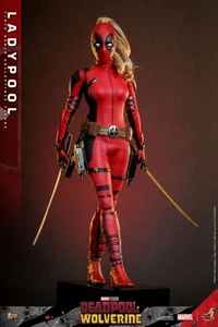 Hot Toys Ladypool - Picture 1 of 6