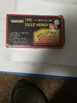 Triumph 16pc 'Socket Wrench Set' Metal Case 1/4" Drive SAE No.4338A Tawain 2-8pt - Image 1 of 4