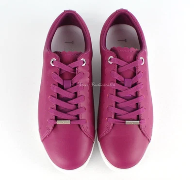 NUEVO TED BAKER Zapatilla Deportiva de Cuero Festoneada con Cordones, EU 38.5/US8, Precio de venta sugerido por el fabricante $140 Foto 1 de 4