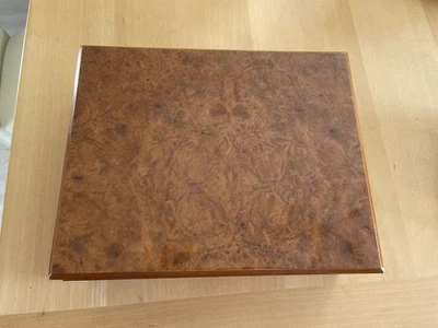 Zigarrenhumidor Wurzelholz - Bild 1 von 4