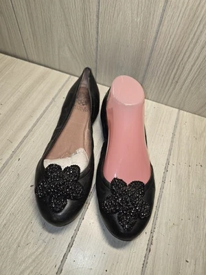 VINCE CAMUTO Cuero Negro Ballet Planos Cuentas Floral Puntera Talla 9 Formal/Ropa de Trabajo Foto 1 de 4