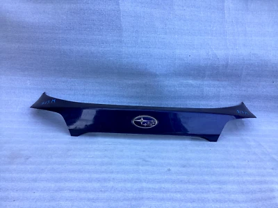 Subaru Outback 2015-2017 puerta levadiza trasera puerta trasera moldura OEM Foto 1 de 4