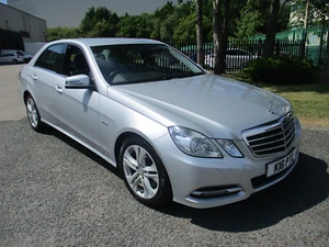 2011 MERCEDES E CLASS 350 BLUE EFFICIENCY AVANTGARDE 7G TRONIC PLUS 4 DR SALOON - Picture 1 of 24