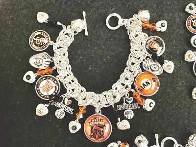 Pulsera con dije de los Gigantes de San Francisco Serie Mundial 2012  Foto 1 de 3