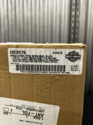 Alforja Harley-Davidson Dyna de una cara 90200570 Foto 1 de 2