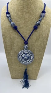VTG CHINESE BLUE WHITE PORCELAIN GOOD FORTUNE PENDANT NECKLACE KNOT LONG TASSEL - Picture 1 of 9