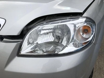 Chevrolet Aveo T250 Scheinwerfer links Frontscheinwerfer Halogen Lampe - Bild 1 von 4