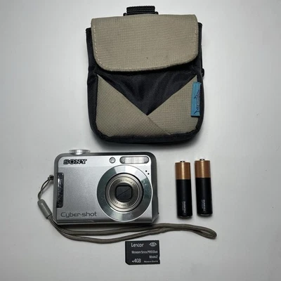 Sony Cybershot DSC-S650 7.2MP Digital Camera Tested + 4GB Memory Card, Case - Image 1 of 4
