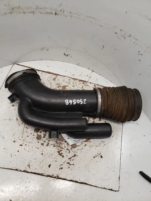 Tubo de admisión de aire frío del motor usado se adapta a: Dodge Journey 2012 grado A Foto 1 de 4