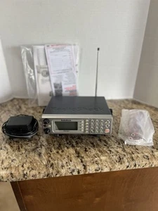 Radio Shack Pro-2051, 1000 CH. Triple Trunking Mobile/Base Scanner Great Shape - Zdjęcie 1 z 12