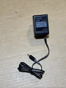 ADAPTADOR DE CORRIENTE AC ORIGINAL GENUINO OEM SONY 1.5V AC-NT1 para NT-1 Scoopman Micro - Imagen 1 de 5