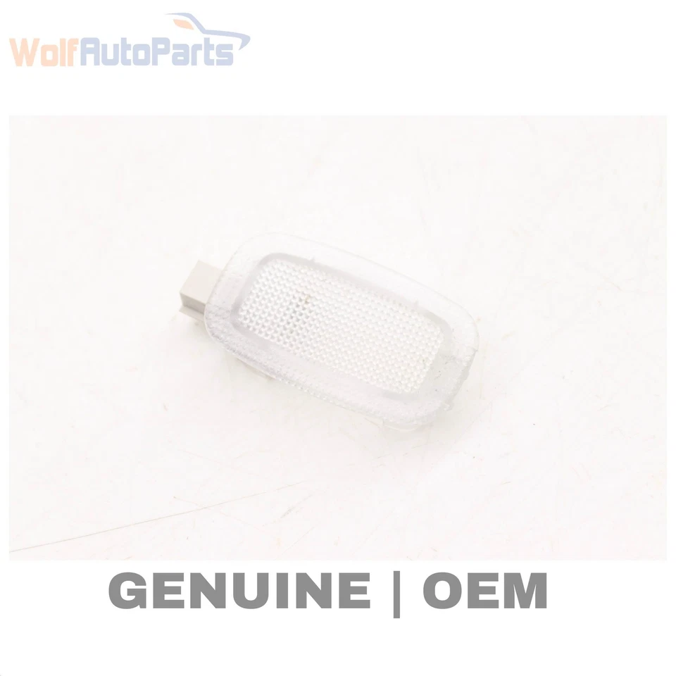 2016-2018 MERCEDES-BENZ G65 AMG - Luz interior 2218200401 - Imagem 1 de 4