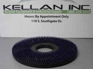19" Short Trim Nylon Buffer Pad Drive Brush (1/2" Bristle) Brand Unknown - Picture 1 of 11