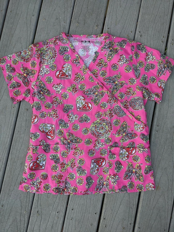 Blusa Médica Beverly Hill Uniforme Mediana Enfermería Rosa Cachemira Cuello en V Cómoda Foto 1 de 4