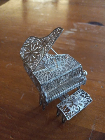 Vtg Sterling Silver Wire Filigree Grand Piano-Articulated Figural Miniature BC10 Cover