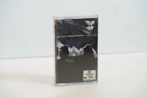 Cassette Tape Music : The Original flying pickets volume one Warner Thailand - Picture 1 of 7