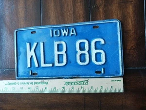  Vintage Iowa License Plate Auto - Picture 1 of 1