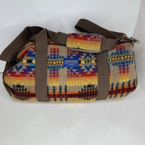 Vintage Pendleton Duffel Back Aztec Native American Pattern 100% Wool Travel - Picture 1 of 9
