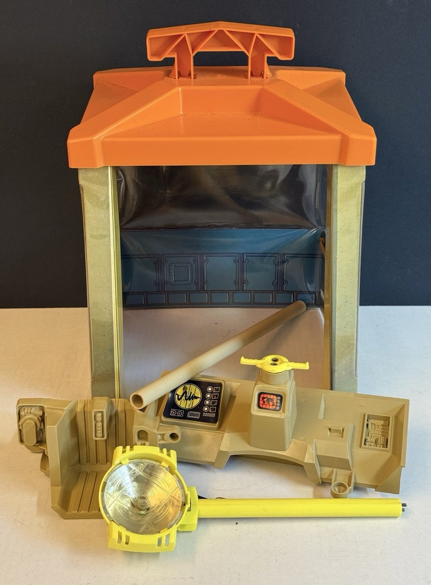 GI.joe 司令部基地　アドベンチャーチーム　1973年　ハズブロ社製 GI.joe 司令部基地 アドベンチャーチーム 1973年 ハズブロ社製