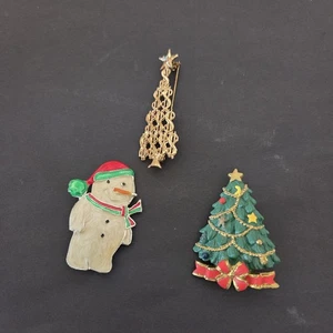 Christmas Brooch Pin Lot 3 Vintage Snowman Tree AGC Resin Metal - Picture 1 of 3