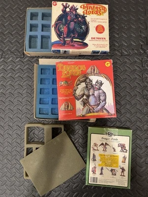 Lote vintage de 60+ D&D Minis - Granadero, Ral Partha con cajas originales  Foto 1 de 4
