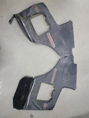 76 77 TOYOTA CELICA GT RA29 CUARTO TRASERO PANEL INTERIOR NEGRO ÁSPERO LIFTBACK Foto 1 de 4