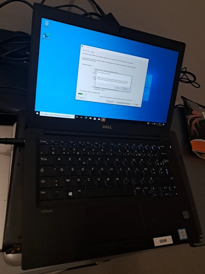 DELL Latitude 7280.12,5"-i5-6300U-2,40GHz-Ram 8 GO- SSD 256 GB - Photo 1/4