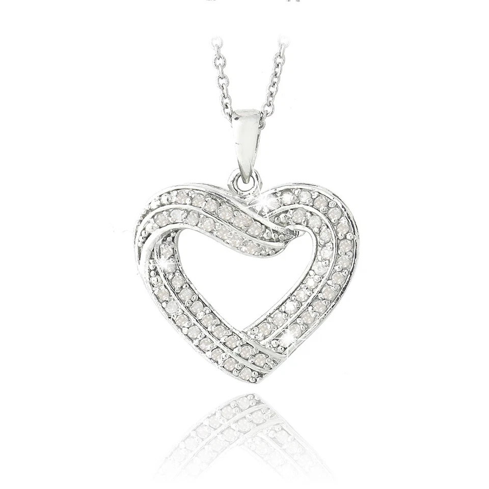 0.50 克拉 TDW 钻石心形项链黄铜 (J-KI3) — 第 1/1 张图片