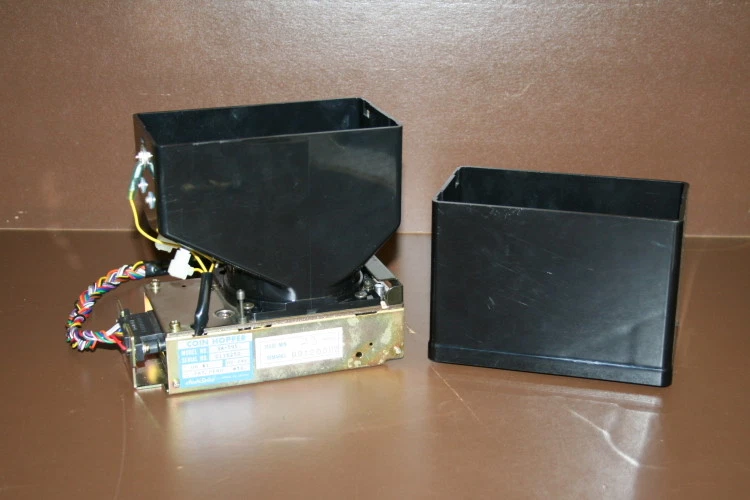 Coin hopper SA-595 w/expansion bowl $1 coins Asasi-Seiko Unused takeoff - Image 1 of 4