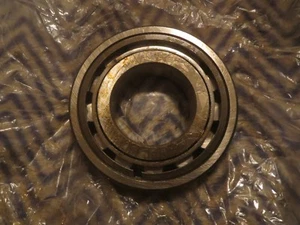 NOS 1973 - 1979 FORD TRUCK SPICER 7 SPEED TRANSMISSION OUTPUT SHAFT PCKT BEARING - Imagen 1 de 3