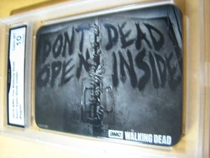DEAD INSIDE 2016 THE WALKING DEAD AMC MAGNET # 20 GRADED 10 L@@@K - Picture 1 of 1