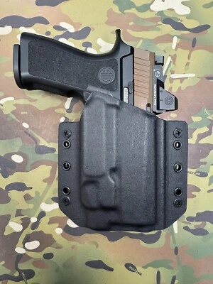 TR HOLSTERS Black Kydex Holster for Sig Sauer P320 X-Carry Streamlight TLR-7