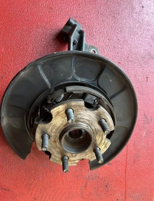 2009-2010 Toyota Matrix Pontiac Vibe левый задний полный привод - Изображение 1 из 2