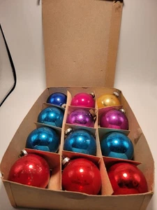 Set 12 decorazioni natalizie in vetro colorate made in USA vintage - Foto 1 di 11