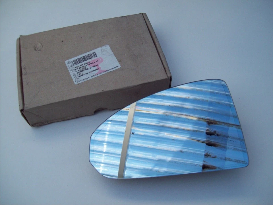 Audi R8 Coupe / Spyder Door Mirror Glass Convex With Carrier Plate Genuine Left — 第 1/4 张图片