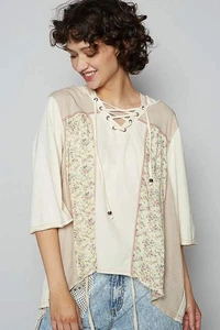 Camiseta con Capucha POL Colorblock Con Cordones Cuello en V en Beige Multi - Imagen 1 de 4