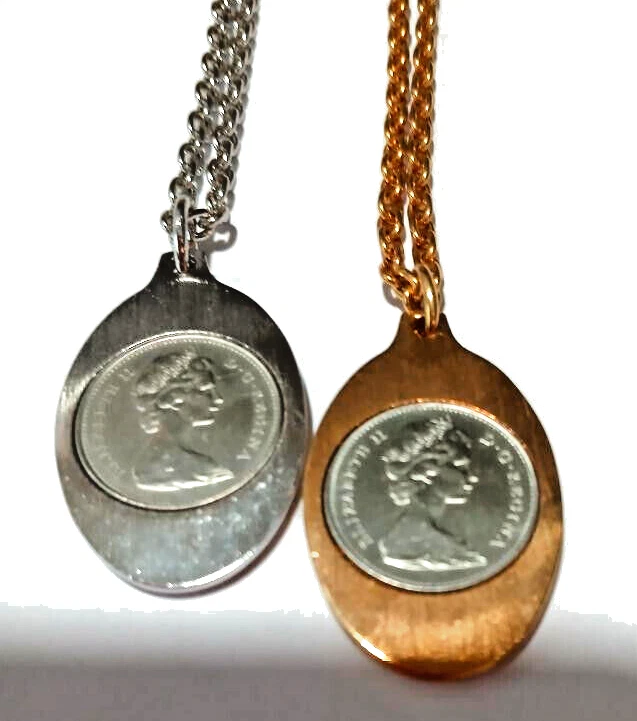 Canadesi Coin Ciondolo Con Catena 18kt Giallo Oro o Argento Ovale Collana Nuova - Immagine 1 di 4